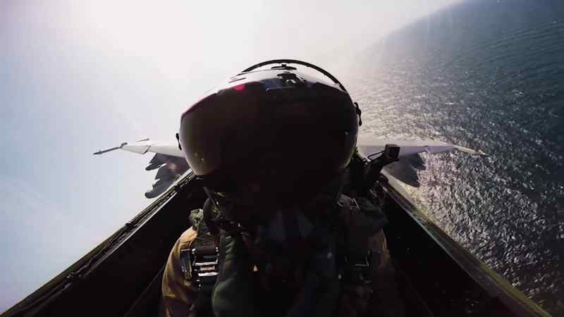 So I centered it up to my HUD, gun camera is running