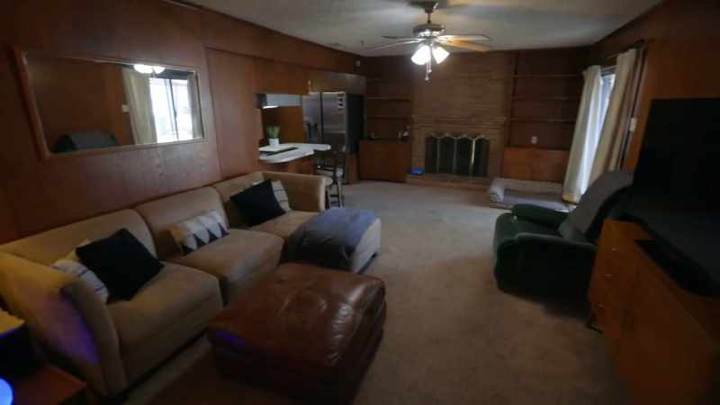 So this is the living room?