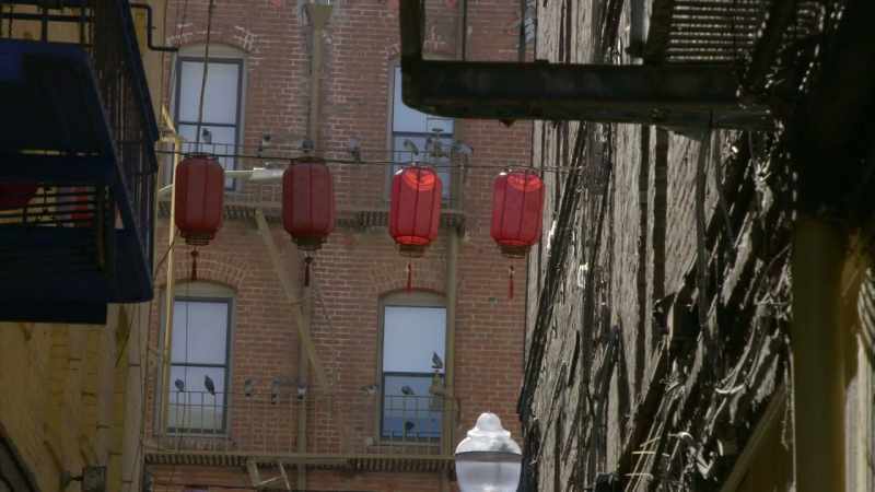 So: It's a street like this helped create the impression