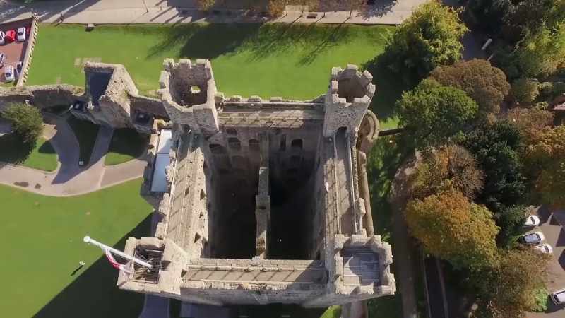 So King John ordered the deployment of a new weapon