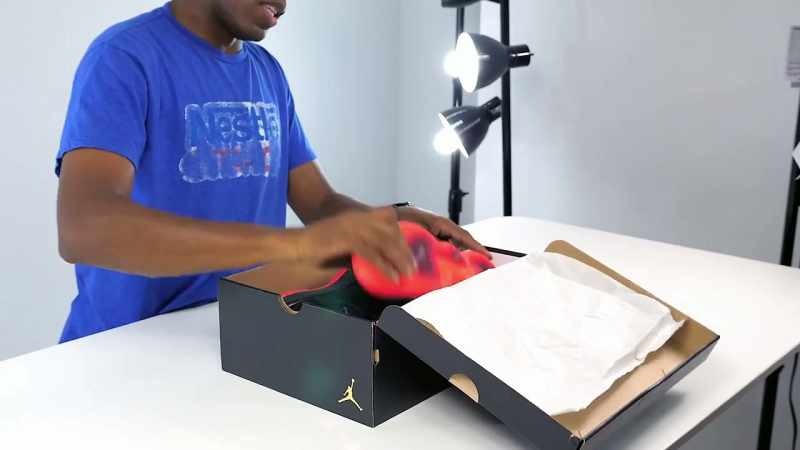So, let's take a look inside. So, this is the new Jordan