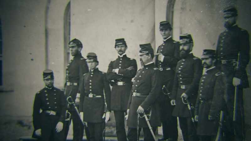 So Lincoln meets with McDowell and general Winfield Scott
