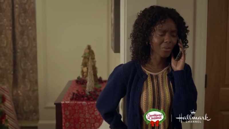 So Mama, sister Nia told Joyce down