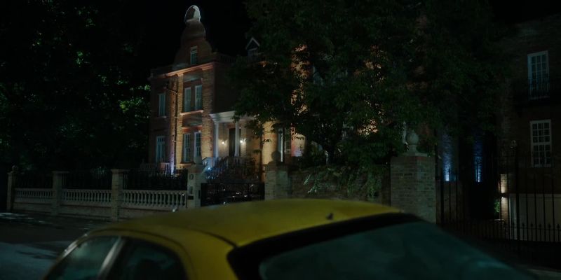 So, Pashkin's boss lives here?