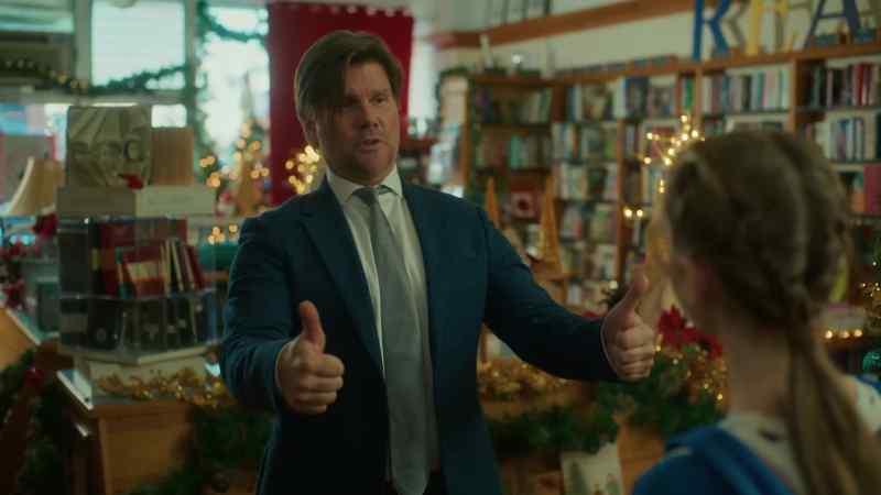 So, thumbs up. -Nobody does that anymore, Dad