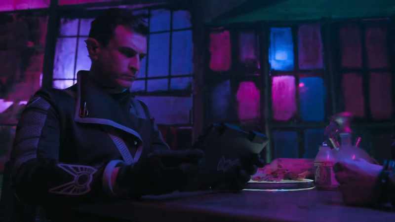 [soldier 2] Commander, we'’ve detained a fugitive