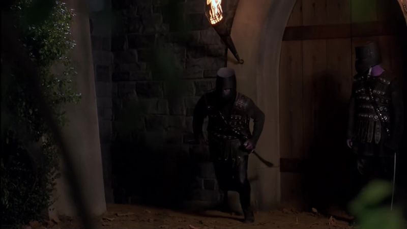 [ Soldier ] REBELS AT THE SOUTH GATE!