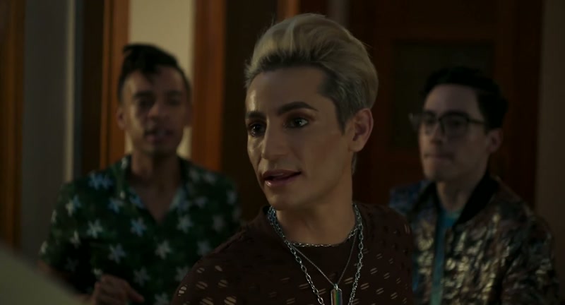 Someone wants to die tonight! -[Kevin squeals]