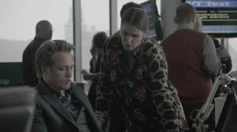 Someone's making a statement. - Do you understand my Danish?
