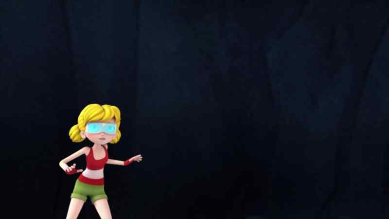 Someone's on the other side! -My bangs? I broke my bangs!