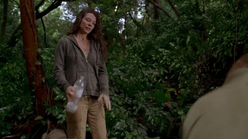 Something's wrong. - Lots of things are wrong, Kate