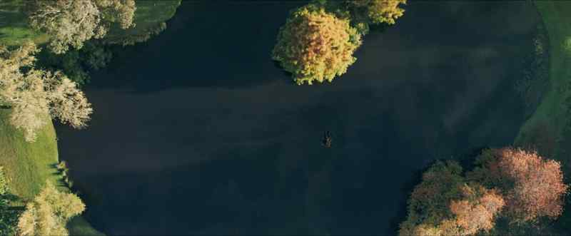 �� Somewhere beyond the sea