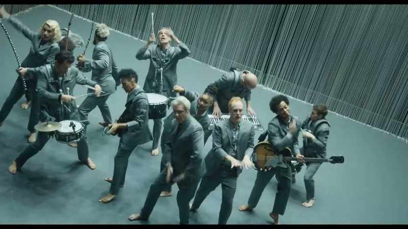 (SONG RESUMES) - ♪ We dance like this