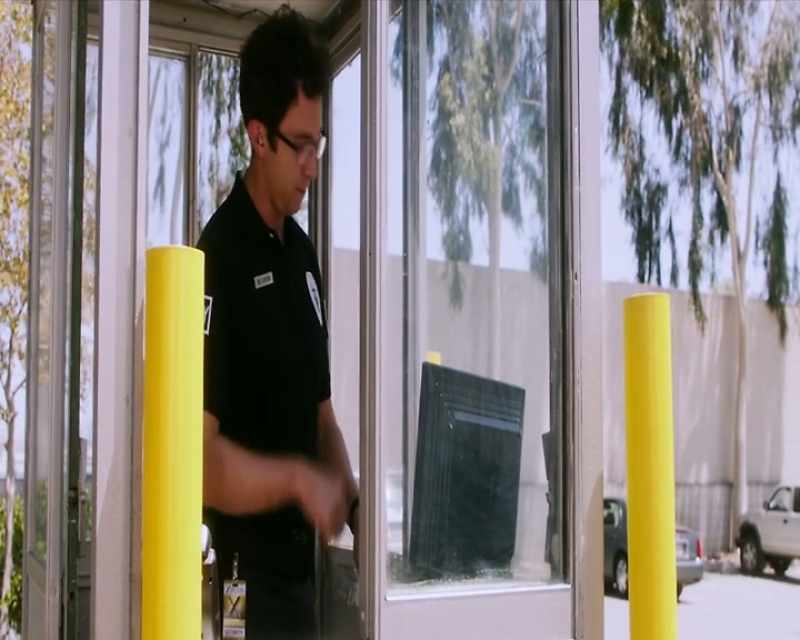 Sorry, sir. It's a little problem with the gate. One second