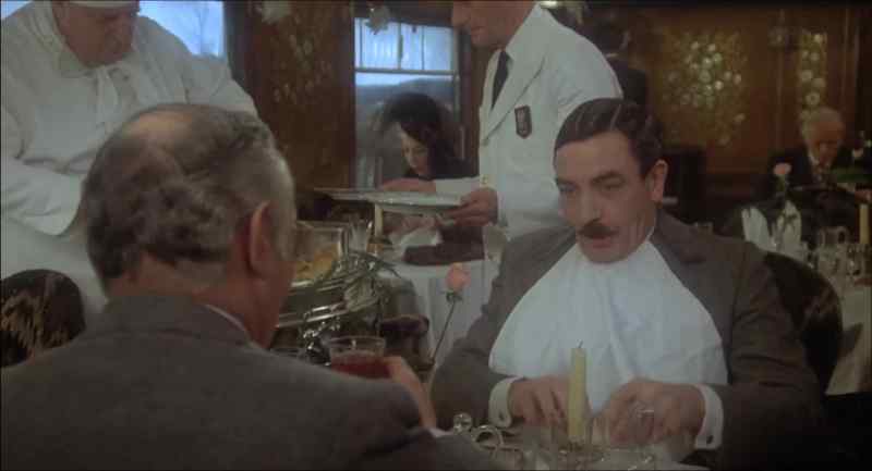 Sorry we're late. - Okay, hurry up
