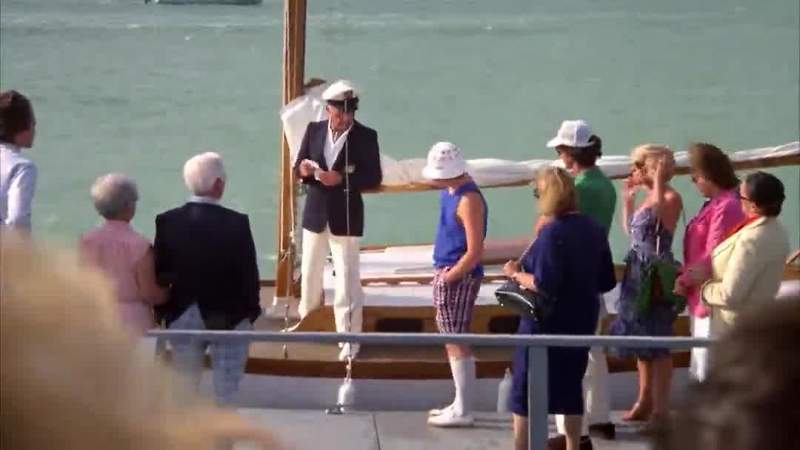Spalding get your foot off the boat