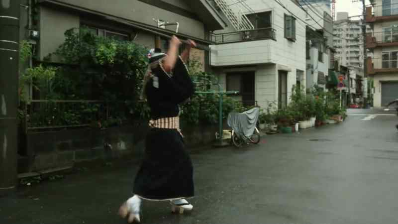 ( Speaking Japanese )