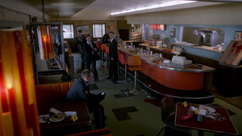 Special Agents Morris, Valente