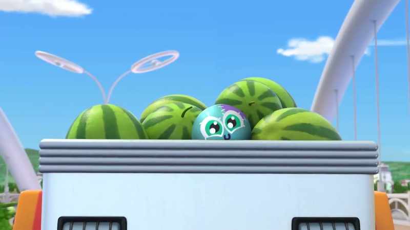 (squeaking)