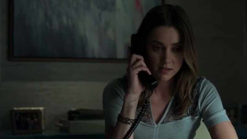 [stammers]