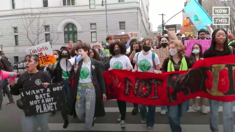Stand up! Stand up! - Fight back! Fight back!