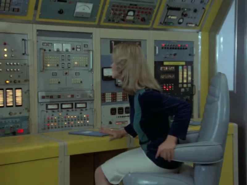 Starboard deflection