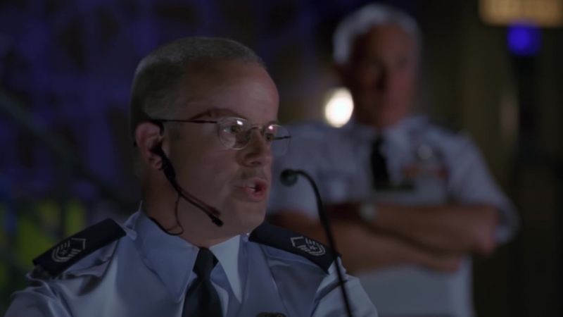 (Stargate alarm)