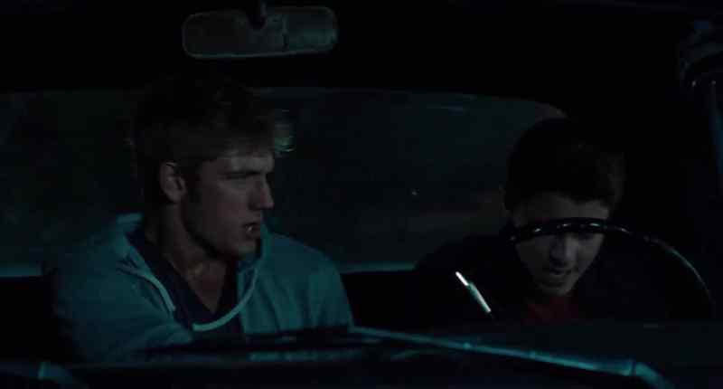 Start the car. Come on! Get us out of here!
