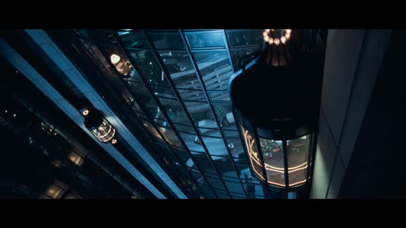 Stay against the glass!