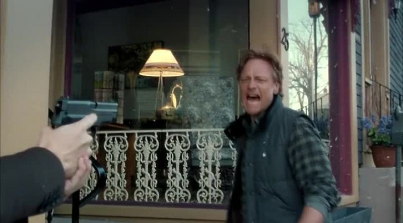 Stay away from me! - Marion, listen to me!