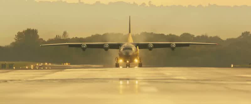 Stay with the plane