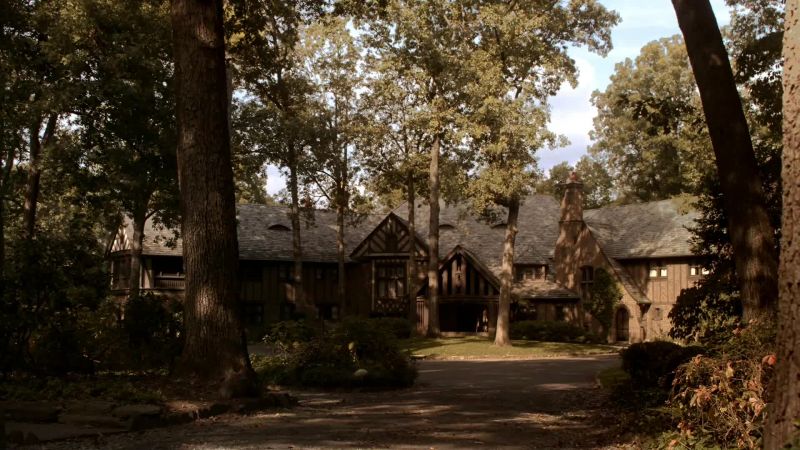 Stefan, we're late for school