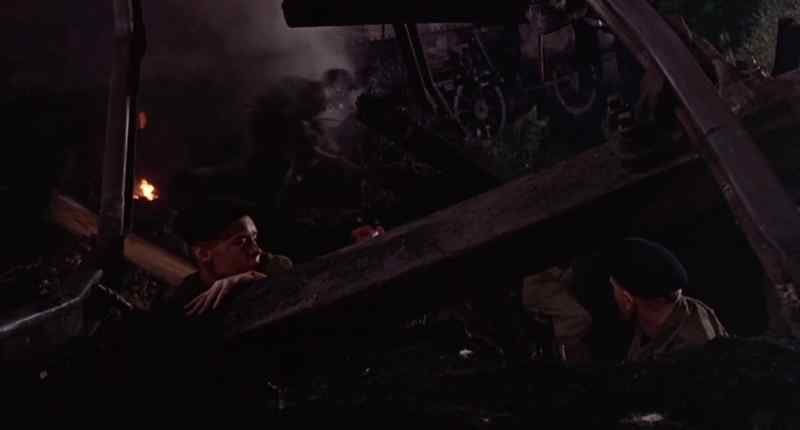 Stevens, get 'em in! Get 'em in! - Shut up! Listen!