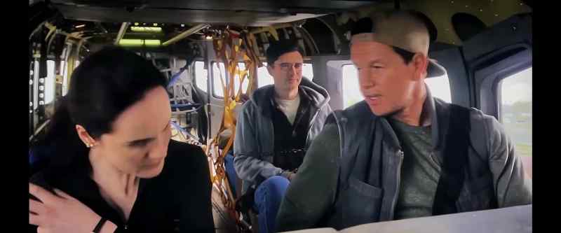 Stewardess, is there a meal on this flight
