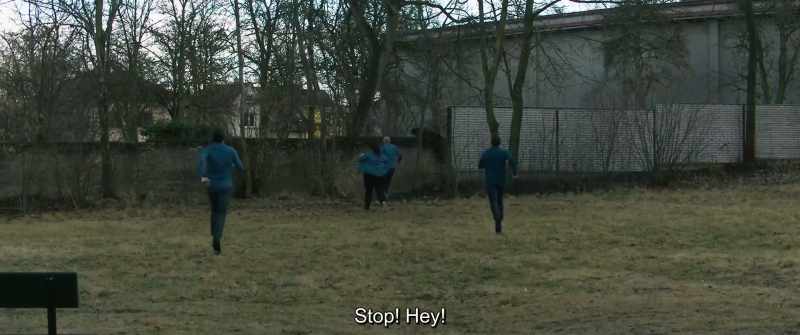 Stop! Hey!