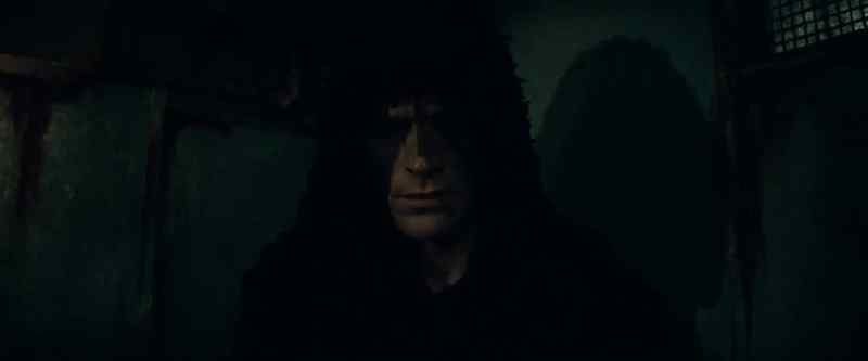 Stop pointing fingers. -Mum, it's funny in it's face