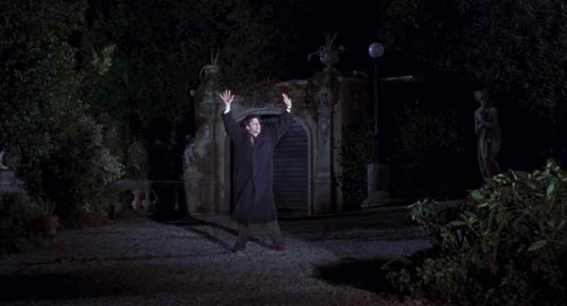 Stop right there! Police! - Don't shoot! I'm an actor!