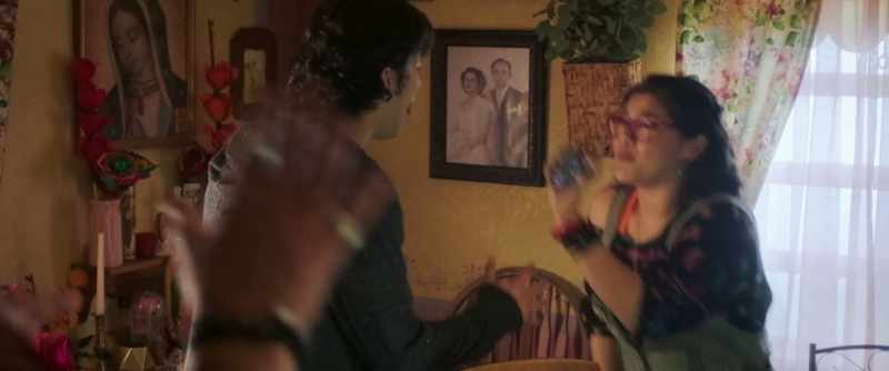 Stop, stop. Hey, oye
