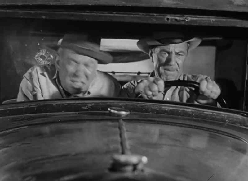 Stop the truck! Let's get outta here! Stop!