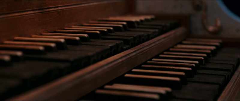 (STOPS ABRUPTLY) - (MAESTRO CADENZA EXCLAIMS)