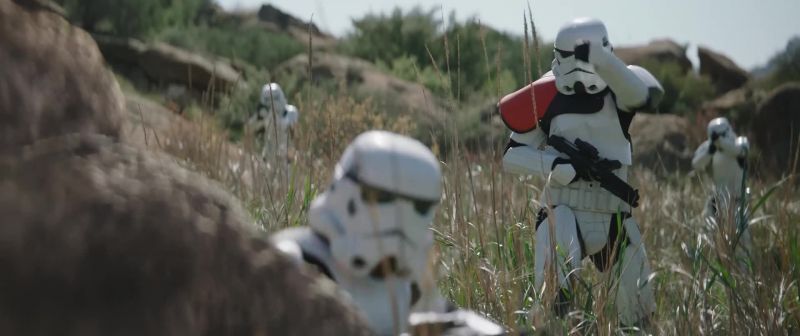 STORMTROOPER 2: Flank left and from above