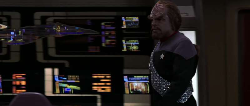 Straighten your baldric Commander On screen