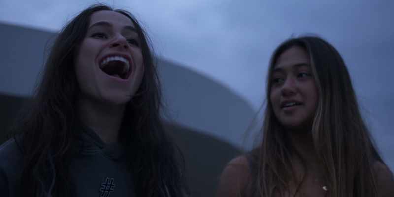 [Summer screams]