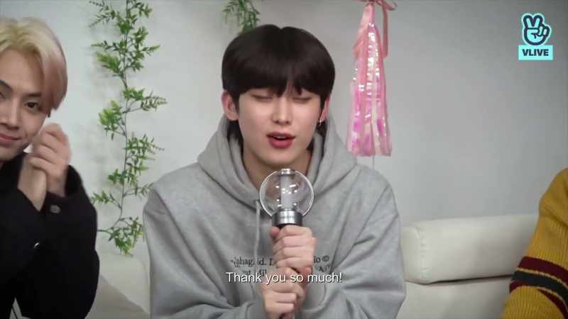 [Sunoo speaking Korean]