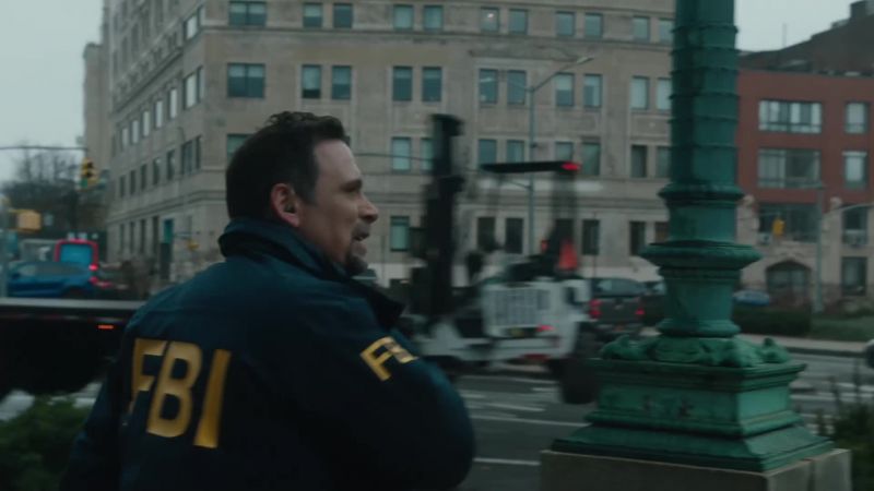 Suspect is fleeing south on Eastern Parkway