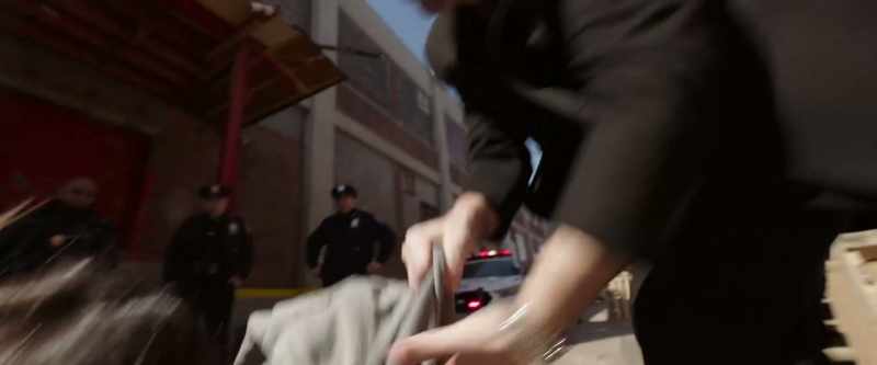 (suspect grunting)