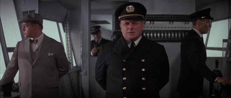 Take her down below the fog layer, Hans