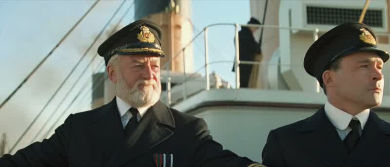 Take her to sea, Mr