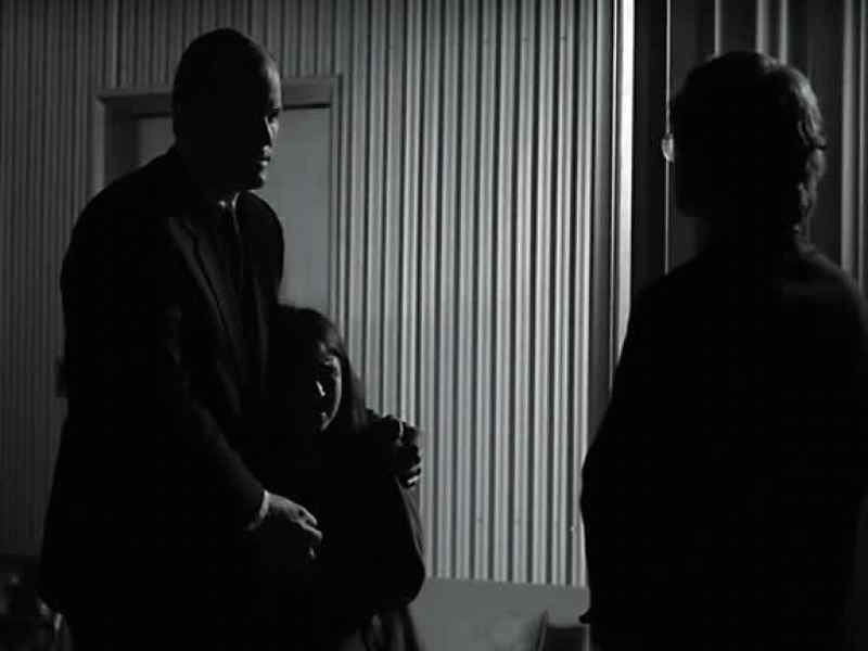 Take Miss Parker upstairs. - Yes, sir