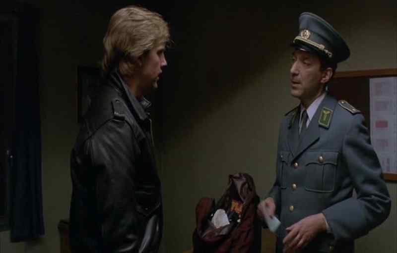 Take off your clothes. - Huh?